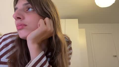 Snapshot of beulahweikert chatting on 9, 8, 2026 Lina online show from 9, 8, 2026