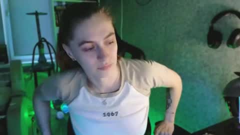 beverly_yay online show from 25, 5, 2026