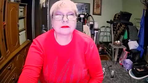 BeverlyQCynia online show from 22, 10, 2025