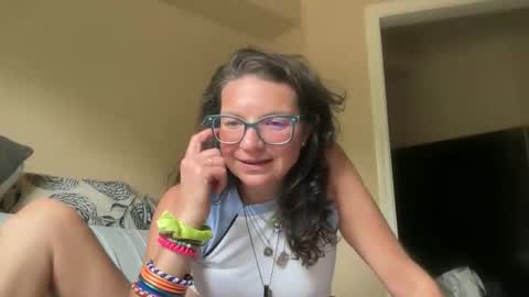 Snapshot of bexirl chatting on 28, 10, 2025 Bex online show from 28, 10, 2025