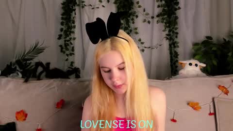 Snapshot of bezuya chatting on 21, 10, 2025 Eliz online show from 21, 10, 2025