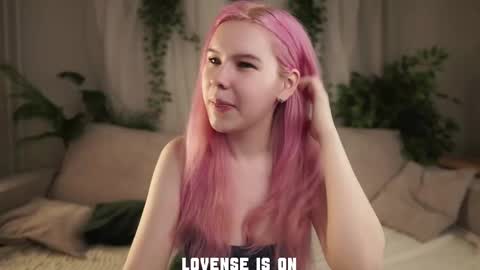 Snapshot of bezuya chatting on 27, 11, 2025 Eliz online show from 27, 11, 2025