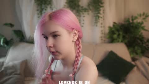 Snapshot of bezuya chatting on 28, 11, 2025 Eliz online show from 28, 11, 2025