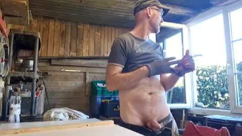 My name is David and if you like public exhibitions you wont be disappointed with me LoL - My favorite vibes is 44  online show from 8, 4, 2026