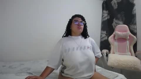 Bianca Tuesday to Sunday from 2am to 6am UTC-5 online show from 2, 10, 2025