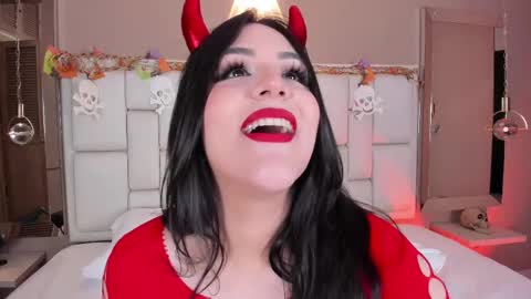 Snapshot of biancax_ chatting on 24, 10, 2025 Hi Im Bianca online show from 24, 10, 2025