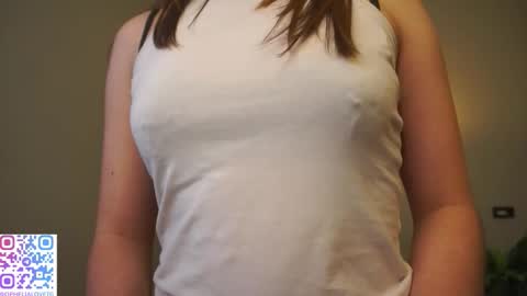 Snapshot of bibimusic chatting on 20, 11, 2025 Ophelia online show from 20, 11, 2025