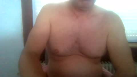 Snapshot of bieben1985 chatting on 7, 8, 2026 Ben online show from 7, 8, 2026
