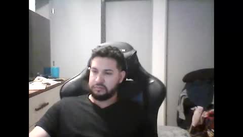 Snapshot of big_latin_boy_full_cum chatting on 16, 12, 2024 latinBoyHuge online show from 16, 12, 2024