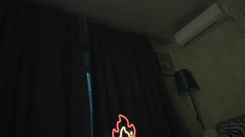 mom online show from 6, 4, 2026