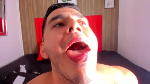 Tylerr online show from 15, 10, 2025