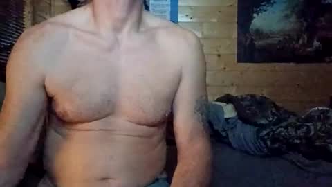 Snapshot of bigandtall1976 chatting on 15, 10, 2025 bigandtall1976 online show from 15, 10, 2025