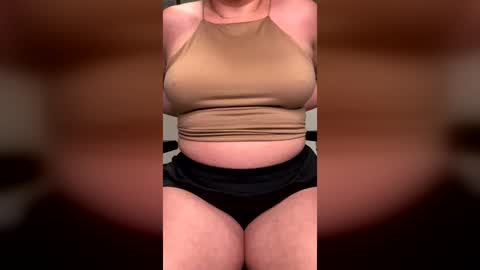 Snapshot of bigb00tybl0nde chatting on 21, 7, 2026 bigb00tybl0nde online show from 21, 7, 2026