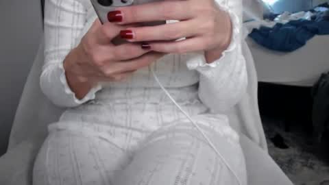 Snapshot of bigb00tyjudi chatting on 19, 11, 2025 bigb00tijudy online show from 19, 11, 2025