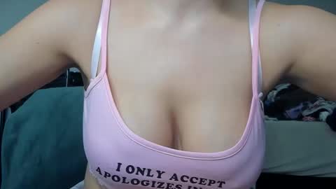 Snapshot of bigb00tyjudi chatting on 26, 11, 2025 bigb00tijudy online show from 26, 11, 2025