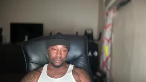 Snapshot of bigbackwoodcali chatting on 19, 2, 2025 bigbackwoodcali online show from 19, 2, 2025