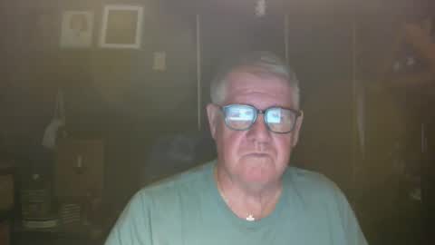 Snapshot of bigbeerdrinker1 chatting on 27, 4, 2026 bigbeerdrinker online show from 27, 4, 2026