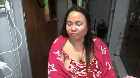 Snapshot of bigboobslyn chatting on 21, 5, 2026 bigboobslyn online show from 21, 5, 2026