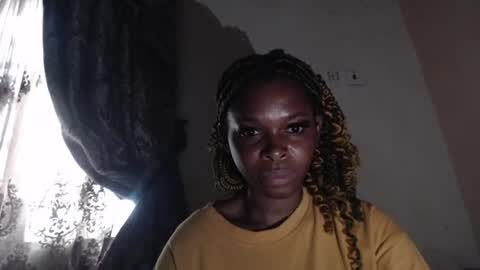 Snapshot of bigbooty_xchataa chatting on 17, 11, 2025 Lucy online show from 17, 11, 2025