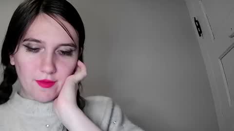 Isabella online show from 3, 2, 2025