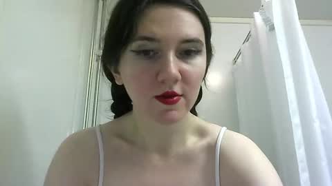 Isabella online show from 26, 10, 2025