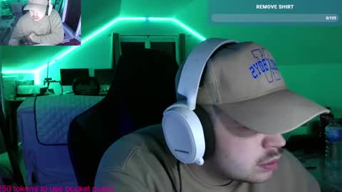 Snapshot of bigboyballen chatting on 9, 10, 2025 BigBoyBallen online show from 9, 10, 2025