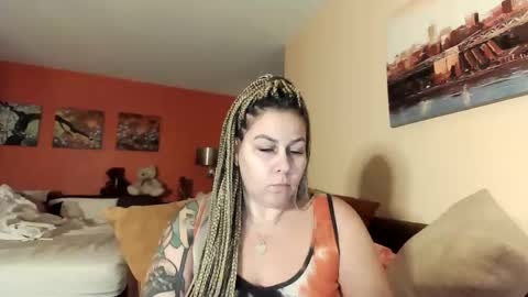 Snapshot of bigbreastsabrina chatting on 28, 12, 2024 BIG BREAST SABRINA online show from 28, 12, 2024