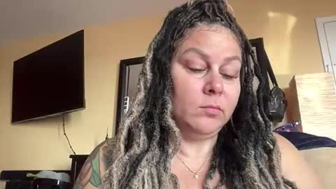 Snapshot of bigbreastsabrina chatting on 13, 5, 2026 BIG BREAST SABRINA online show from 13, 5, 2026