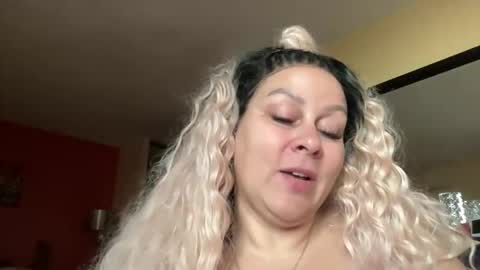 Snapshot of bigbreastsabrina chatting on 22, 5, 2026 BIG BREAST SABRINA online show from 22, 5, 2026