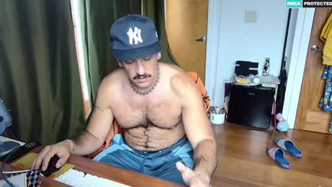 Snapshot of bigbro42069 chatting on 26, 4, 2026 BigBro online show from 26, 4, 2026