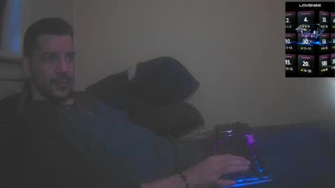 Jon - Im Straight online show from 15, 4, 2026