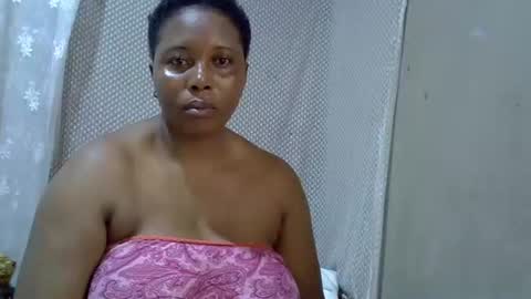 Snapshot of bigclit_wethairypus chatting on 9, 6, 2026 bigclit_wethairypus online show from 9, 6, 2026