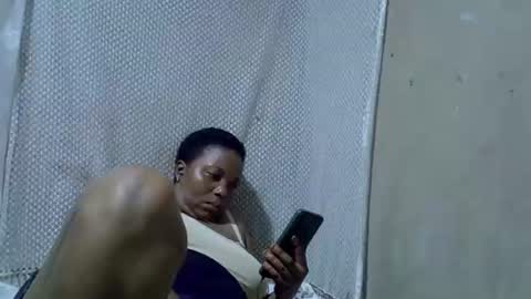 Snapshot of bigclit_wethairypus chatting on 5, 7, 2026 bigclit_wethairypus online show from 5, 7, 2026