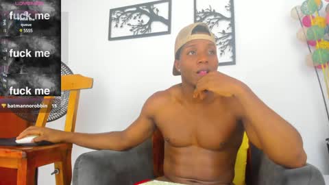 sexy muscle online show from 24, 12, 2024