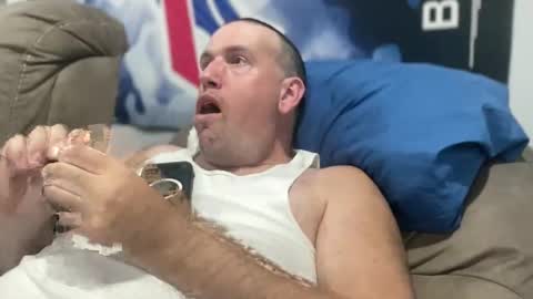 bigcocksuckingslut online show from 1, 11, 2025