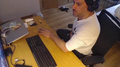 bigcok35spain online show from 26, 1, 2025