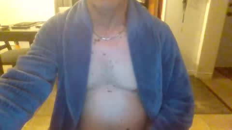 bigdeer581917471 online show from 16, 6, 2026