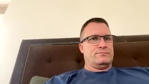 bigger22332233 online show from 6, 1, 2025