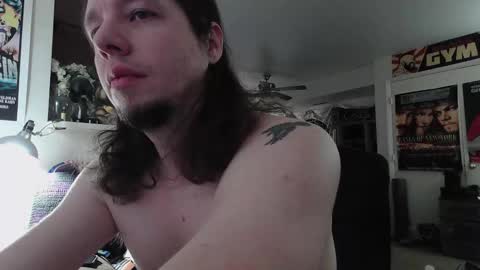 Snapshot of biggerisbetter21 chatting on 1, 2, 2026 biggerisbetter21 online show from 1, 2, 2026