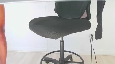 biggstikk online show from 28, 1, 2025