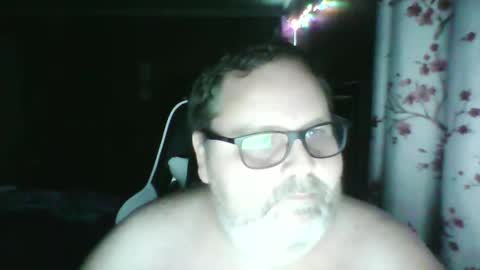 Snapshot of bigguy9033 chatting on 19, 11, 2025 bigguy9033 online show from 19, 11, 2025