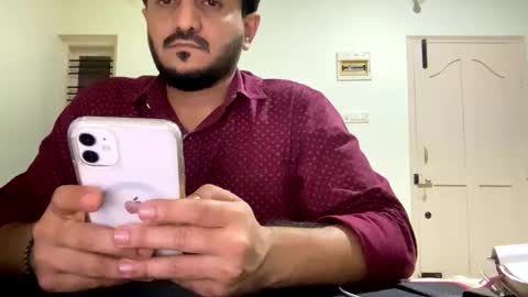 bighandsomesatisfy online show from 3, 12, 2025