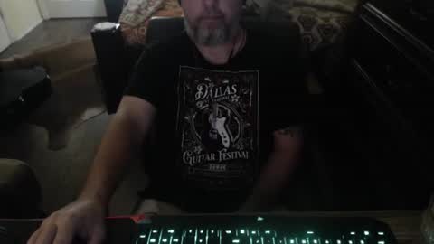 Snapshot of bighugmugg chatting on 19, 9, 2025 bighugmugg online show from 19, 9, 2025