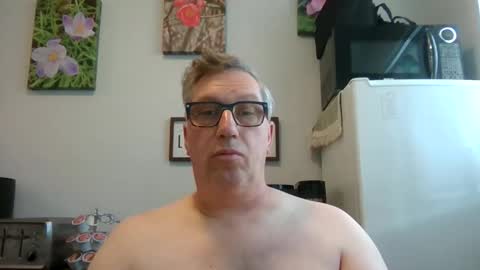 Snapshot of bignhard_69_ chatting on 1, 5, 2026 bignhard_69_ online show from 1, 5, 2026