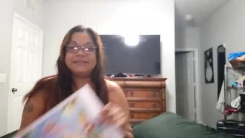 Snapshot of bigolemini chatting on 6, 10, 2025 the Mini mami online show from 6, 10, 2025