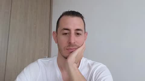       online show from 15, 10, 2025