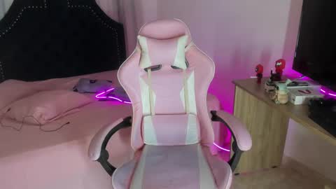 ISABELLA online show from 25, 9, 2025