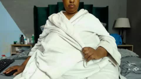 Snapshot of bigsuperbutt chatting on 24, 5, 2026 bigsuperbutt online show from 24, 5, 2026
