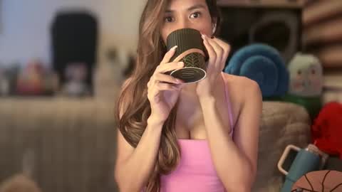 Snapshot of bigsurprise4u chatting on 6, 2, 2025 Yna     online show from 6, 2, 2025