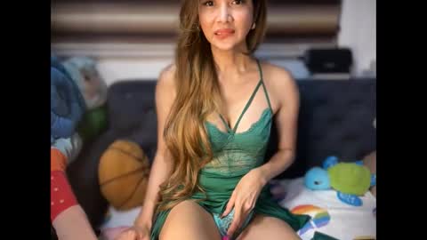 Snapshot of bigsurprise4u chatting on 17, 4, 2026 Yna online show from 17, 4, 2026
